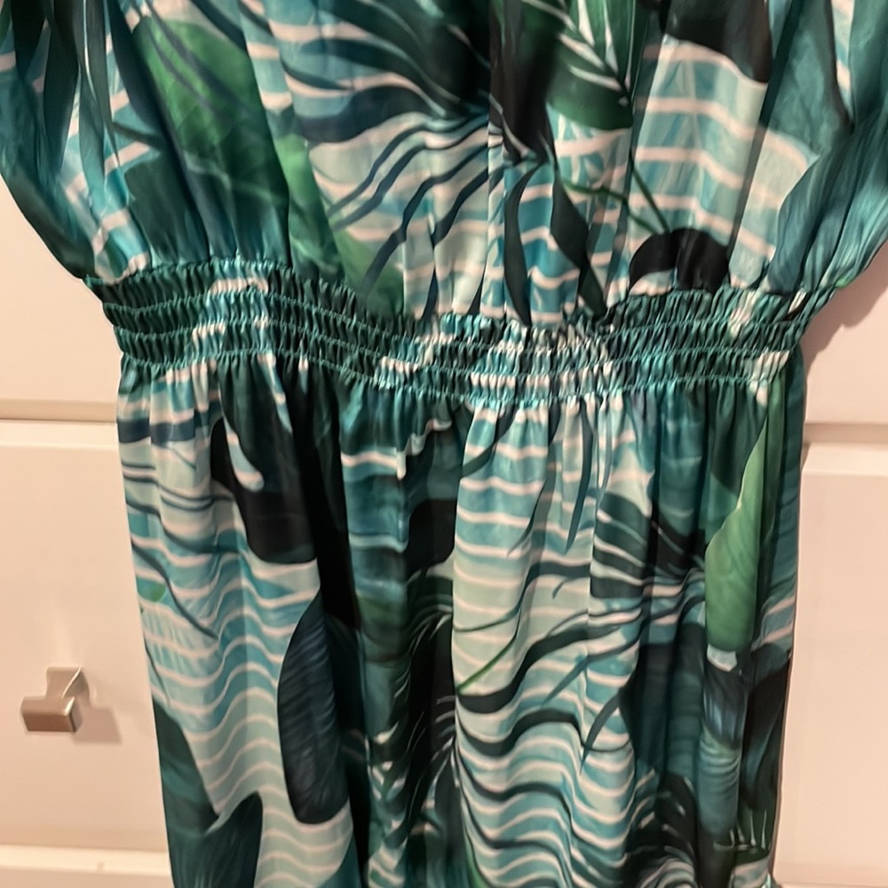 Green Leaf Patterned Long Dress - image 4